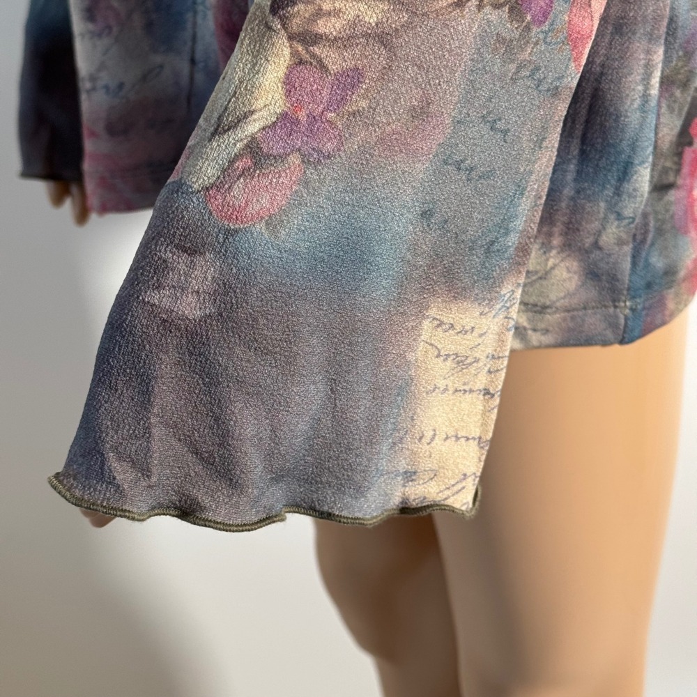 Xcit Women's Plus 1X Floral Rose V-Neck Long Sleeve Top NWT - Picture 3 of 6